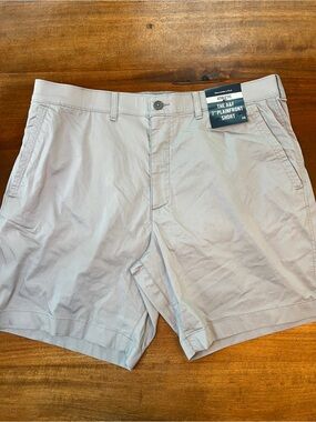 NWT Abercrombie & Fitch The Athletic All Day 7" Plainfront Short Mens  38